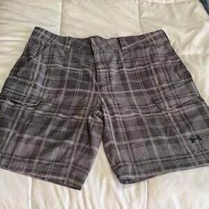 Under Armor Men's Plaid Shorts - Gray